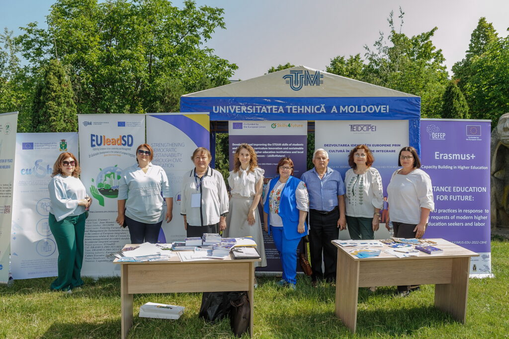 Târgul Proiectelor Erasmus+ desfășurat la Tekwill și UTM: Schimb de  experiențe, bune practici și perspective europene